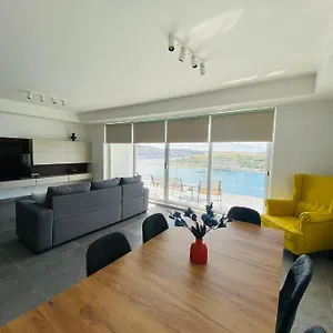 seaview-apartment-valletta-views-apt-8-49-tigne-point-mansions.qawrahotelsmalta.org/